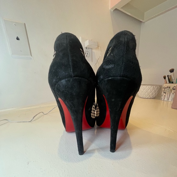 Christian Louboutin red bottom heels - Picture 4 of 4
